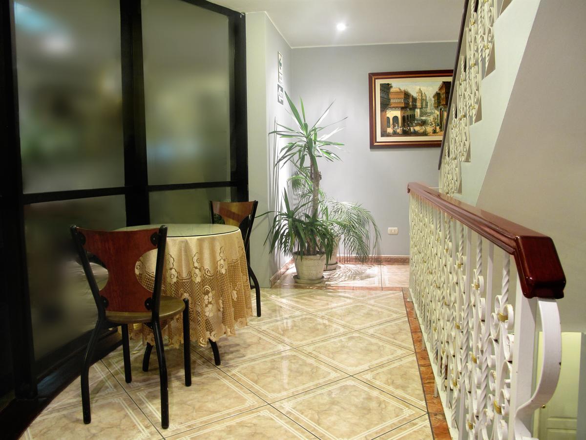 Hotel Solis Dies Lima